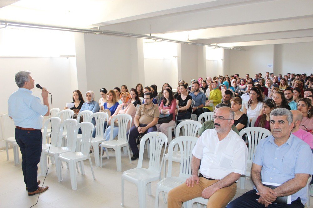 Öğretmenlere ‘Bütçemi Yönetebiliyorum’ Konulu Seminer Verildi