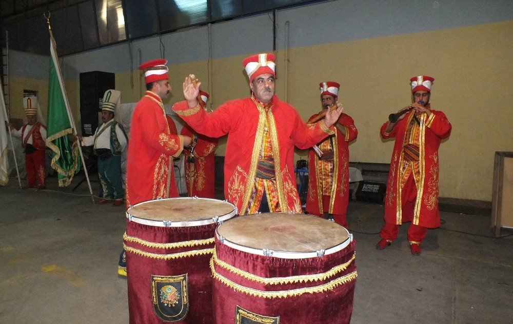 Milas’ta Mehteran Eşliğinde İftar Yemeği