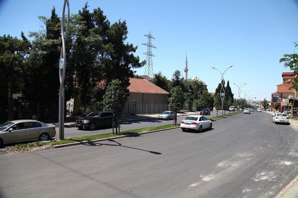 Orhangazi Caddesi Asfaltla Buluştu