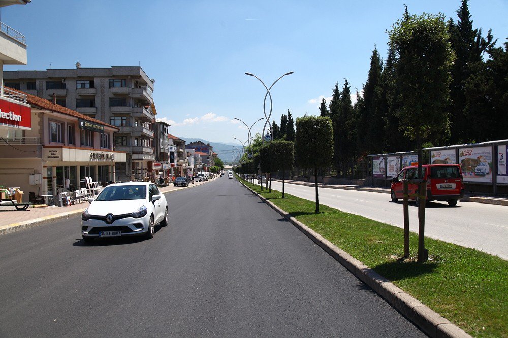 Orhangazi Caddesi Asfaltla Buluştu