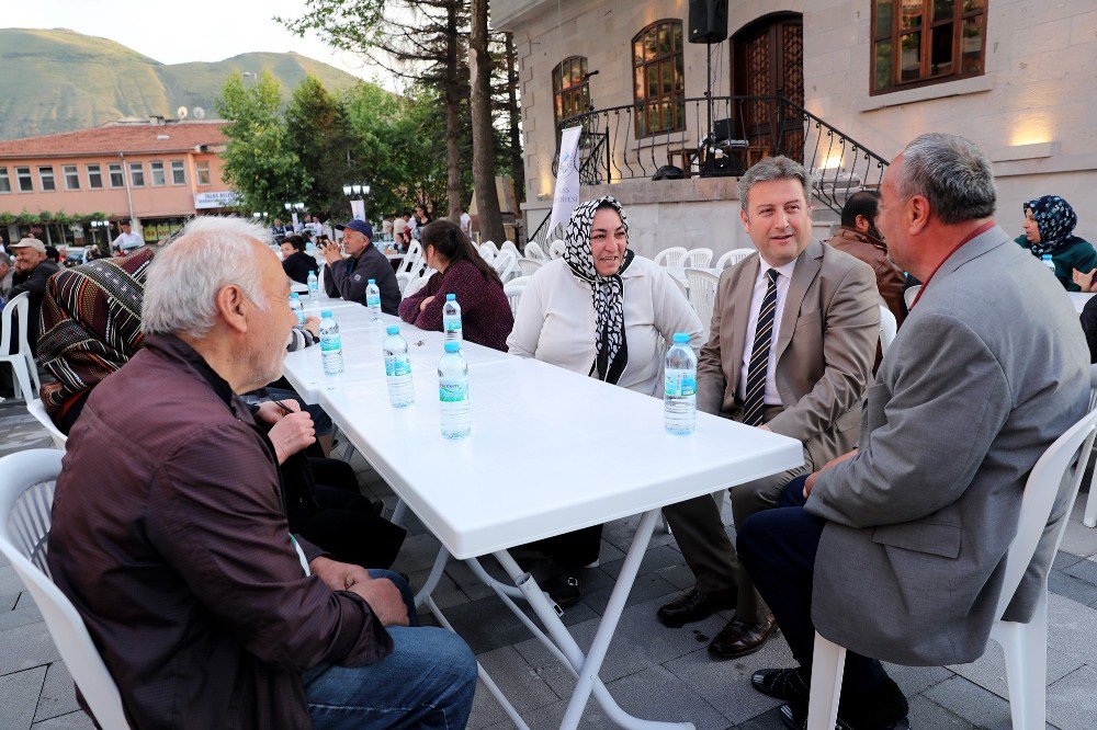 Talas Belediyesi İftarda Tablakayalıları Ağırladı