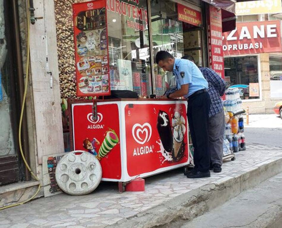 Kaldırım Ve Yol İşgali Yapanlara Cezalar Yağıyor