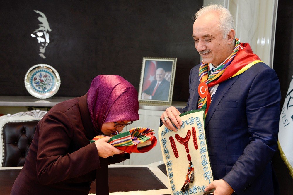 Orhaneli Belediye Başkanı Tatlıoğlu’ndan Başkan Toru’ya Ziyaret