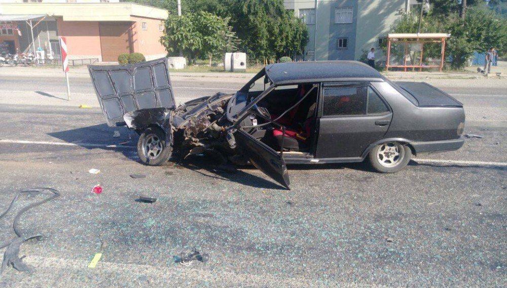 Zonguldak’ta Trafik Kazası: 2 Yaralı