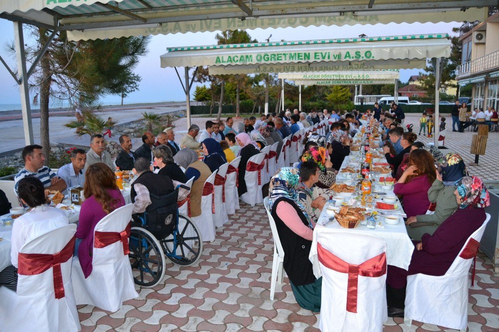 Alaçam Kaymakamlığından Gazilere Ve Şehit Ailelerine İftar