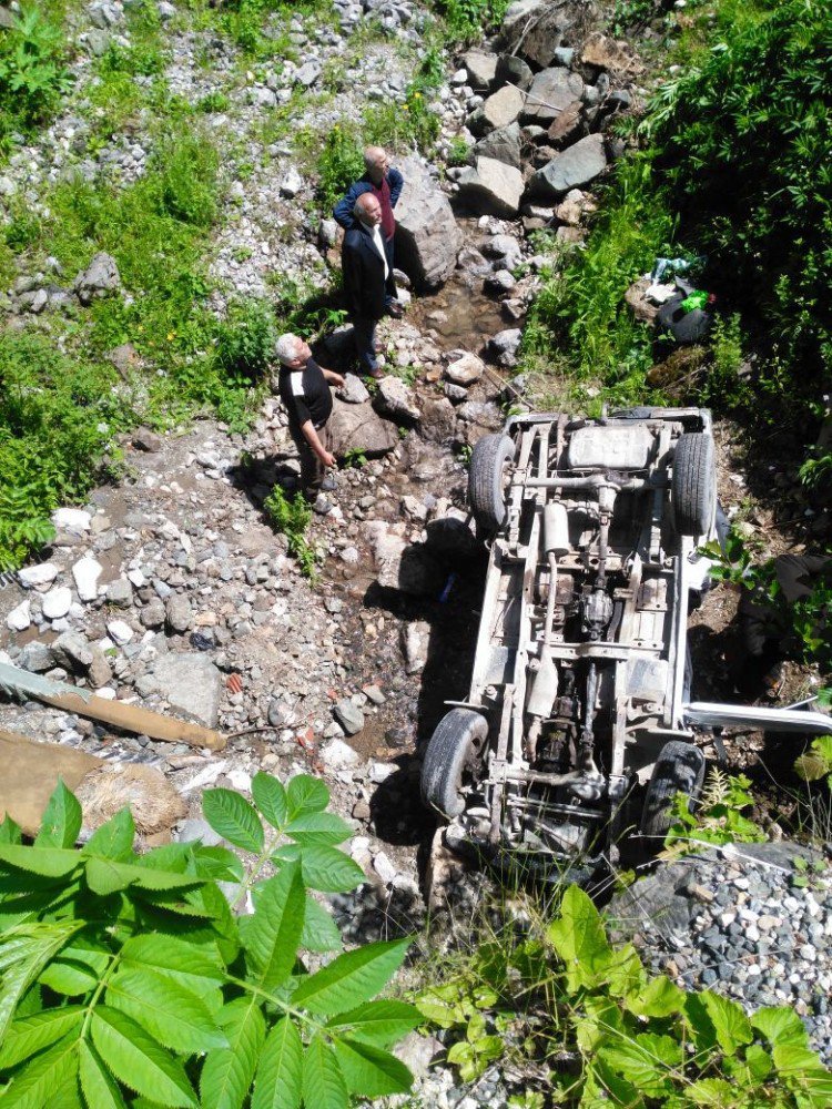 Giresun’da Trafik Kazası: 1 Ölü, 1 Yaralı