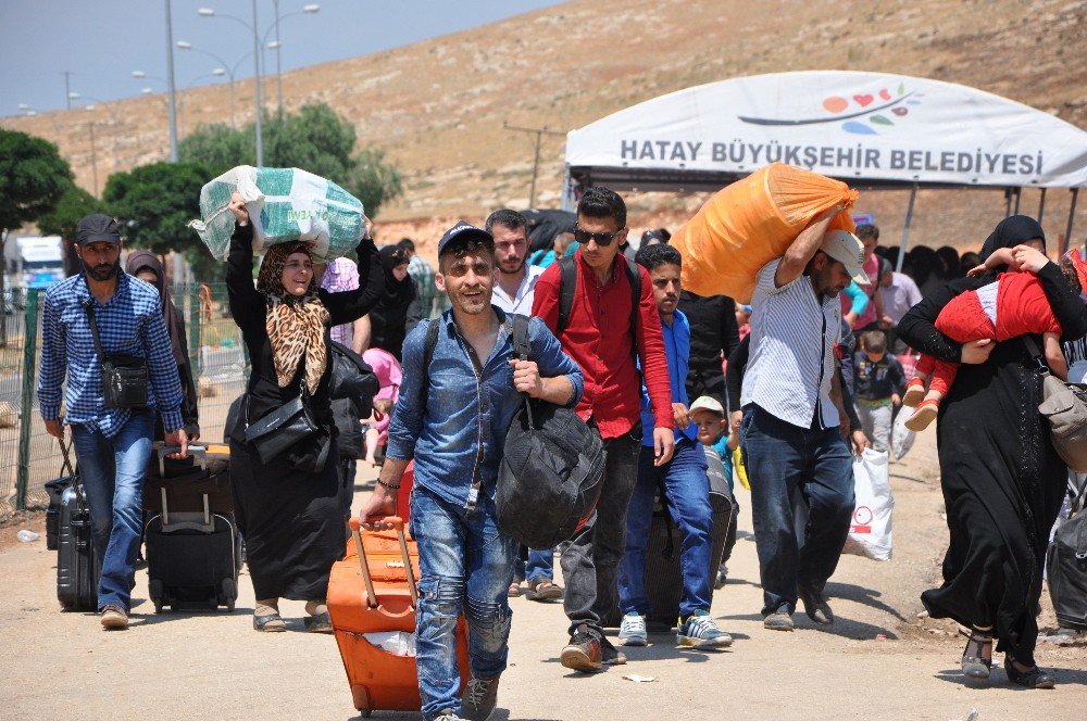 Vatan Hasretiyle Akın Akın Suriye’ye Gidiyorlar