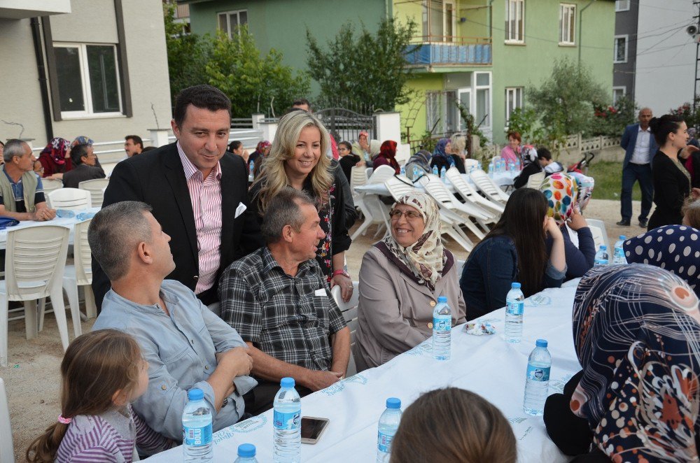 Başkan Bakıcı Orucunu Yeni Mahalle Sakinleri İle Birlikte Açtı