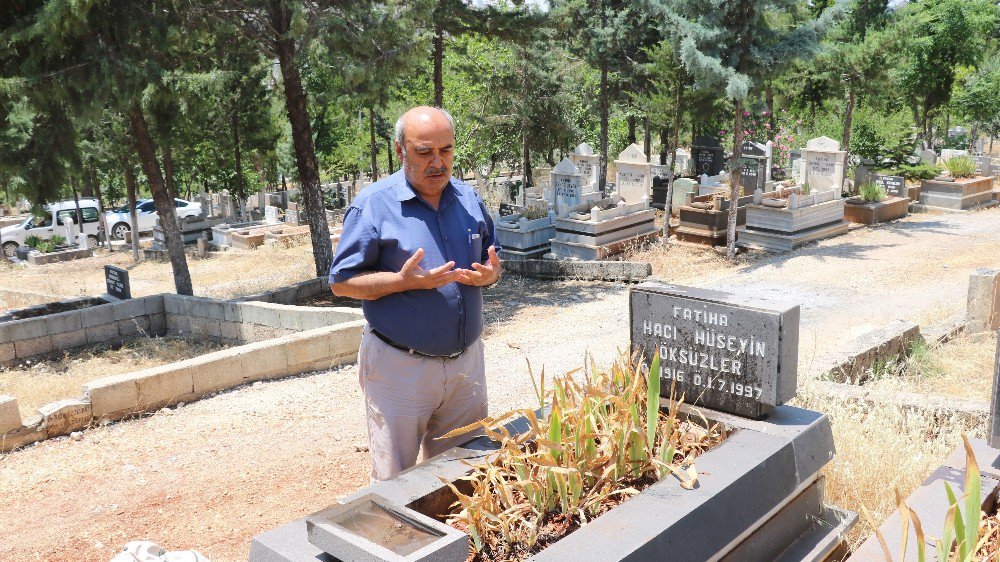 Anne Babalardan Babalar Günü’nde Anlamlı Ziyaret