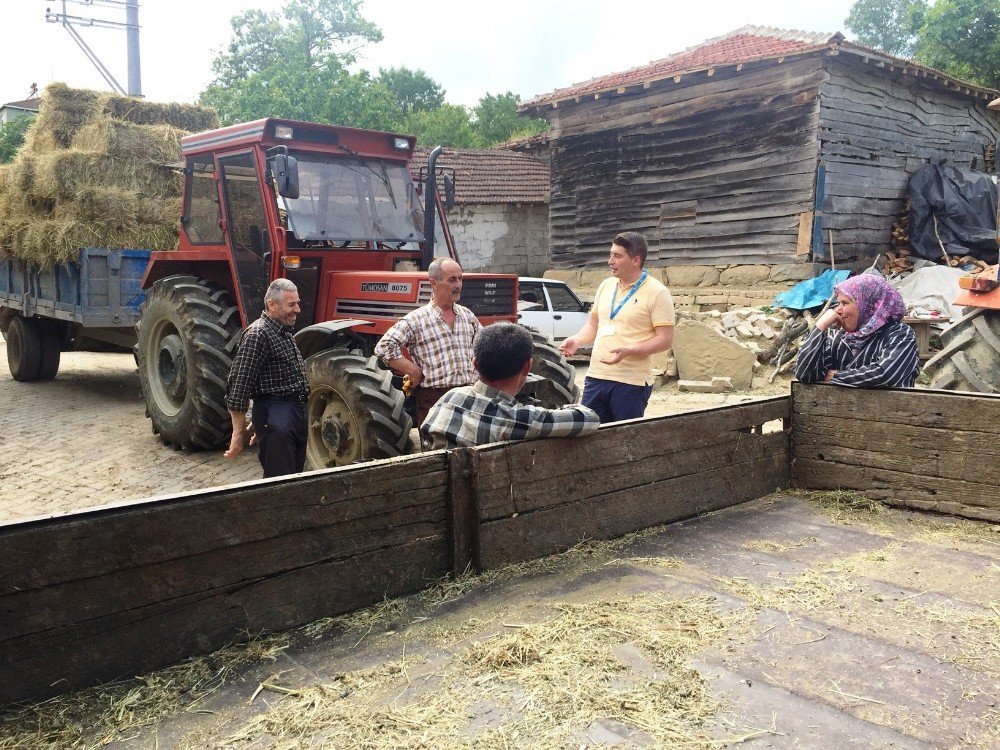 Köylülerle İzmit Belediyesi İç İçe