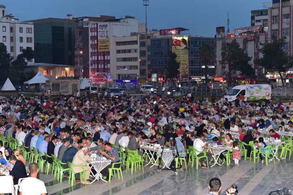 Şanlıurfa’da Mevlana Coşkusu