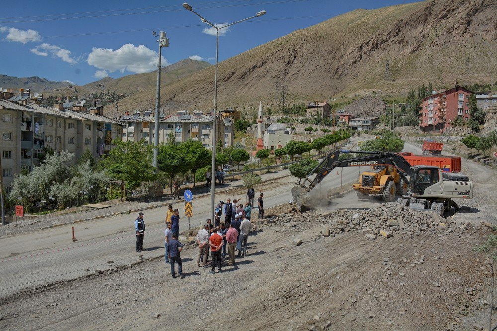 Hakkari’nin Asırlık Sorunları Çözülüyor