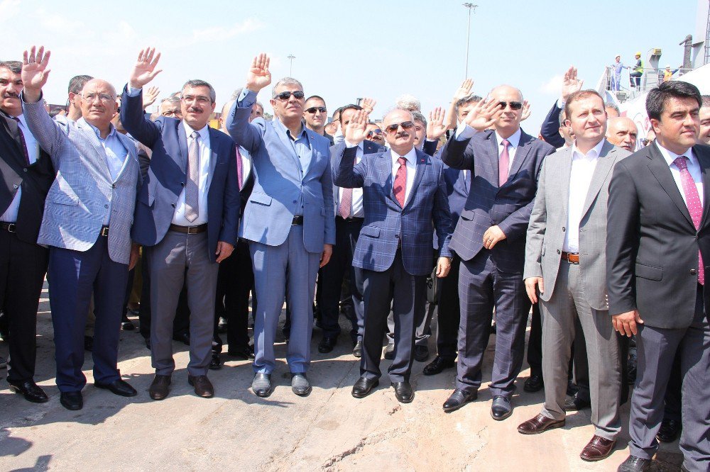 Gazzeli Çocukların Bayram Hediyesi Mersin Limanı’ndan Yola Çıktı