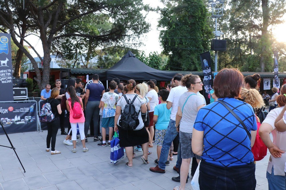 Üstün Lezzet Ödüllü Maraş Dondurması İzmir’de Tanıtıldı