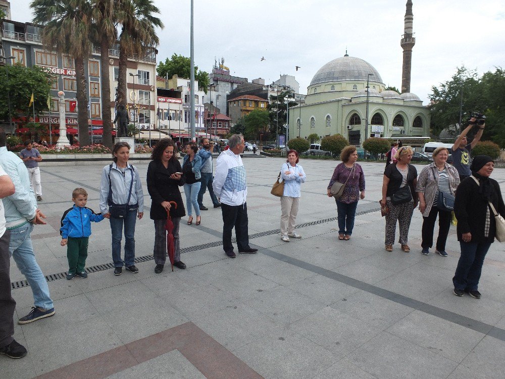 Chp’den 2 Dakika Hareketsizlik Eylemi