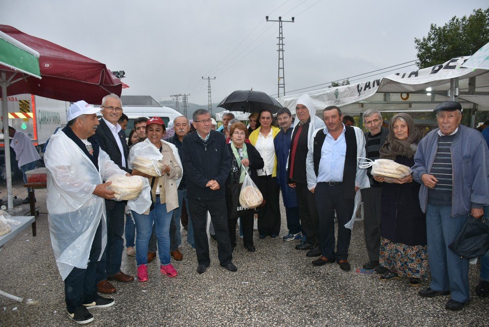 Kılıçdaroğlu’na Kızılcahamam’da Yöresel Yemek İkramı