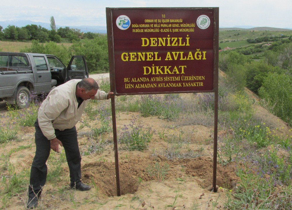 Elazığ’da Avlak Alanlara İkaz Tabelası