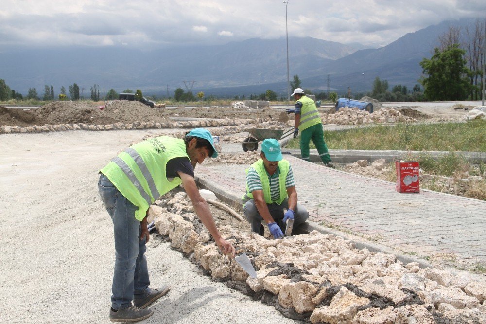 Erzincan Belediyesinin Çalışmaları Tüm Hızıyla Devam Ediyor