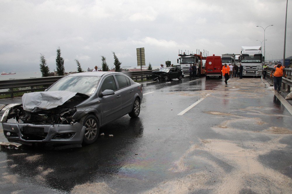 Tem Otoyolunda 2 Otomobil 1 Tır Birbirine Girdi: 1 Ölü 4 Yaralı