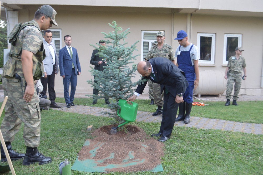 Bakan Işık’tan Mardin’de Can Suyu Verdi