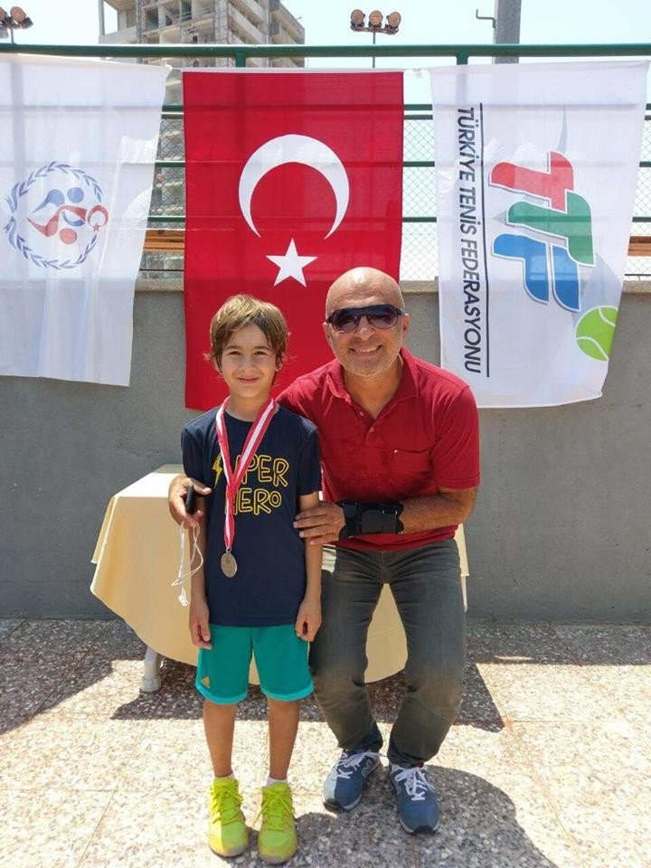 Mersin’de Düzenlenen 12 Yaş Tenis Turnuvası Sona Erdi