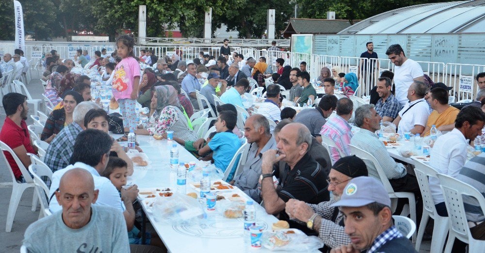 Malatya’da Bin 500 Kişiye İftar