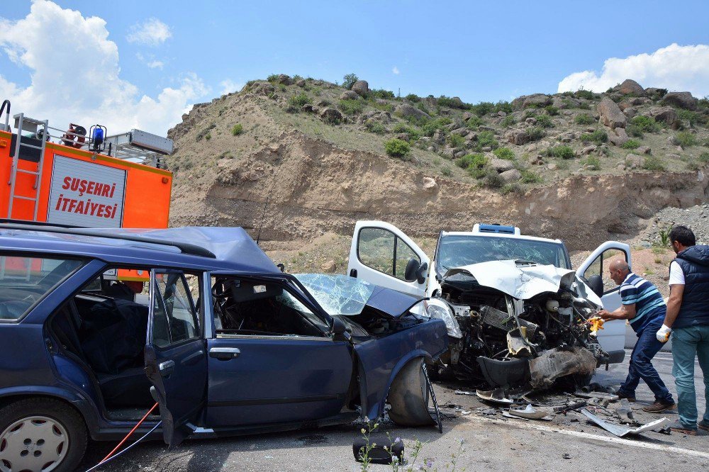 Sivas’ta Trafik Kazası: 1 Ölü, 1 Yaralı