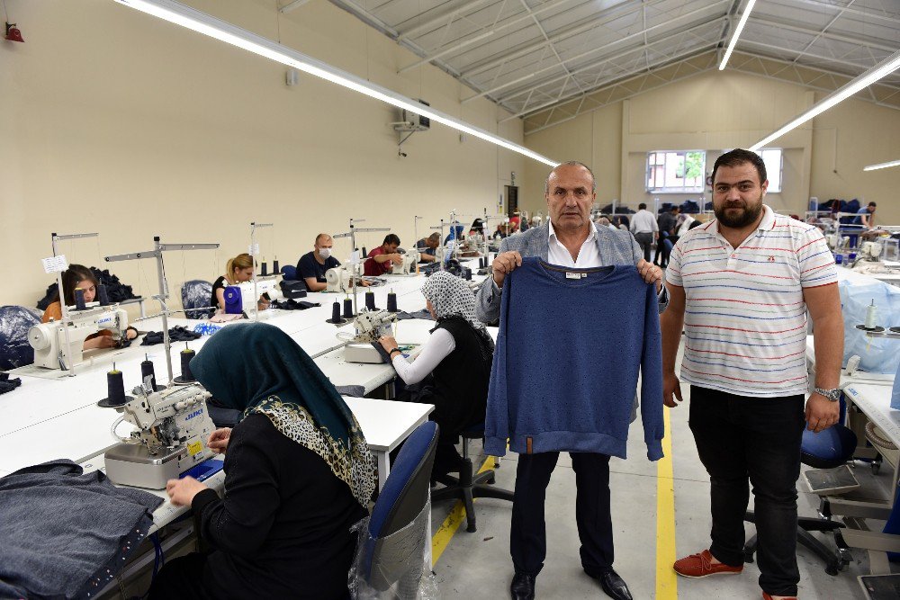 Başkan Arslan, Tekstil Fabrikasını Ziyaret Etti