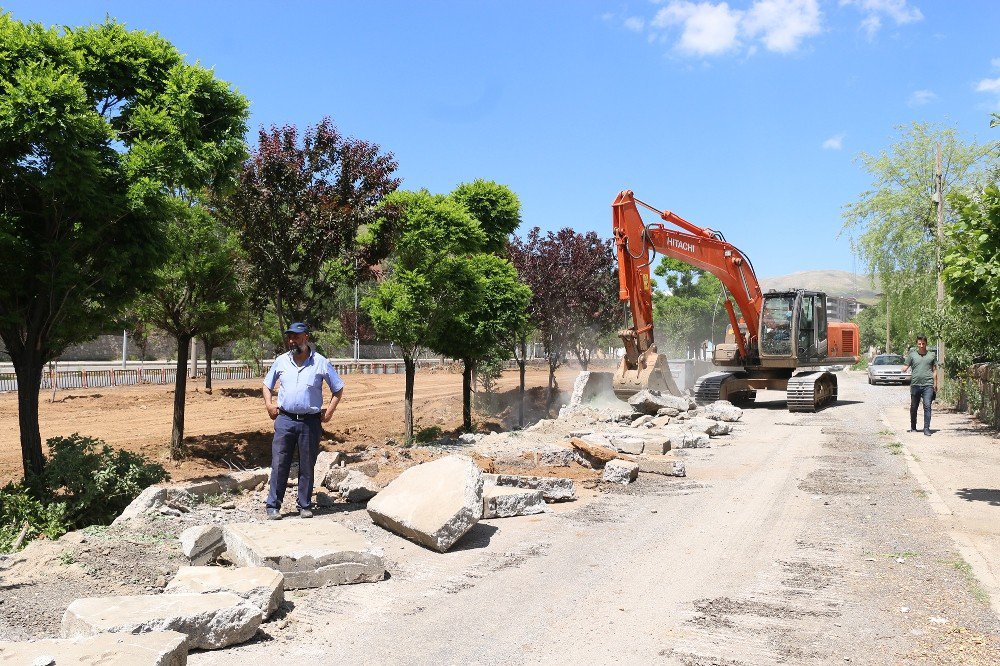 Bitlis Belediyesinden Eşzamanlı Çalışma