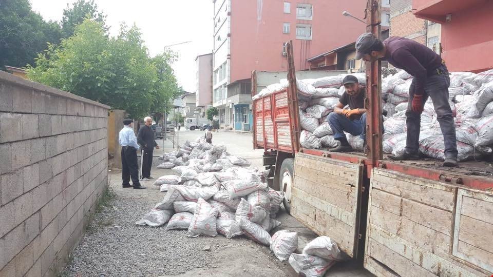 Tatvan’da Kömür Yardımı Dağıtımı