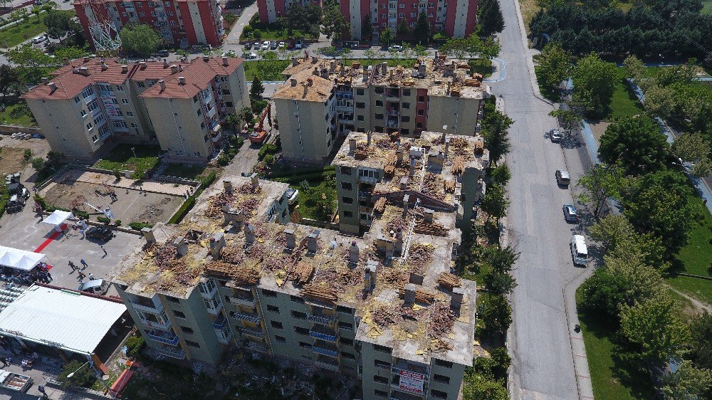 Bursa’da 191 Site Kentsel Dönüşüme Girdi, Başkan Altepe Bitişik Nizamlar İçin Yol Gösterdi