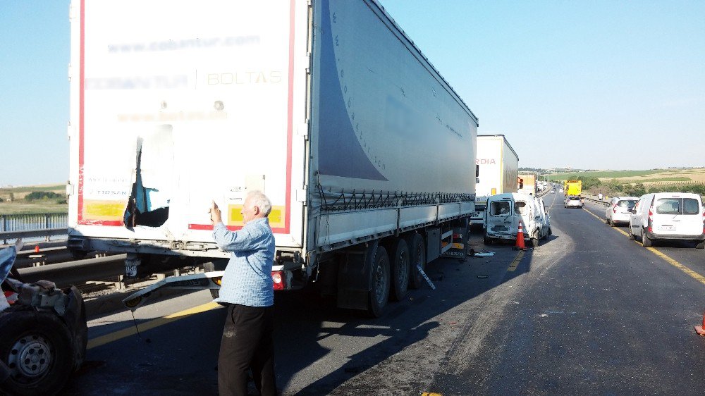 Tem’de Zincirleme Kaza: 1 Yaralı