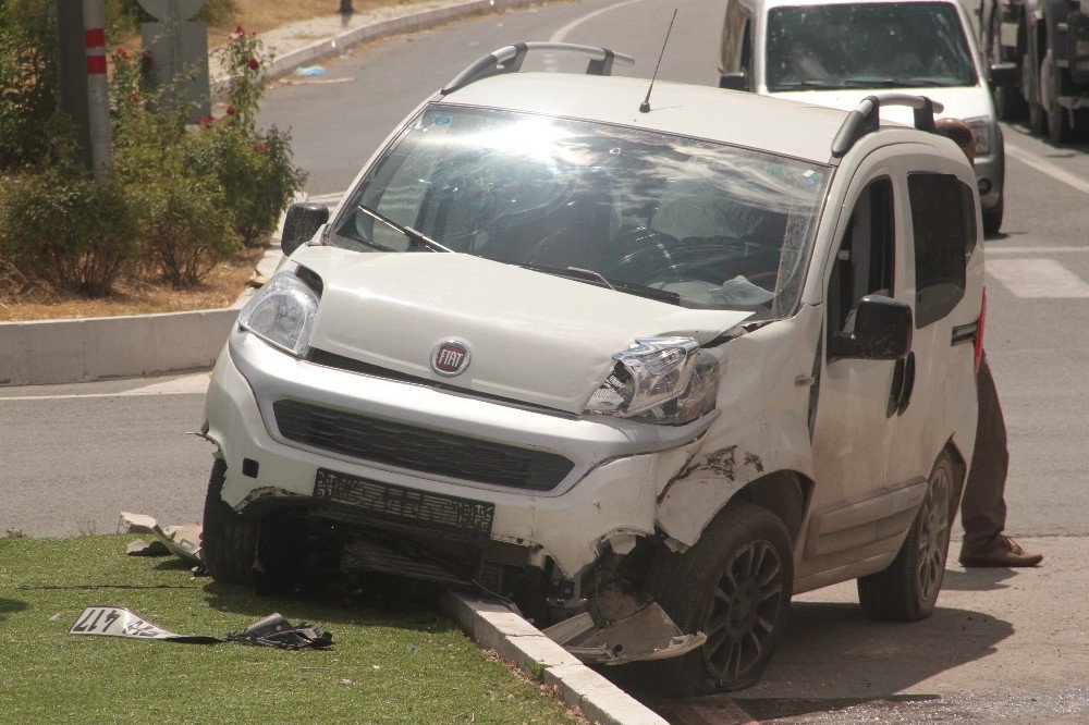 Elazığ’da Trafik Kazası:2 Yaralı