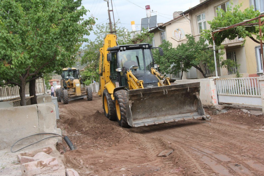 İncesu’da 37 Sene Önce Yapılan Alt Yapılar Yenileniyor