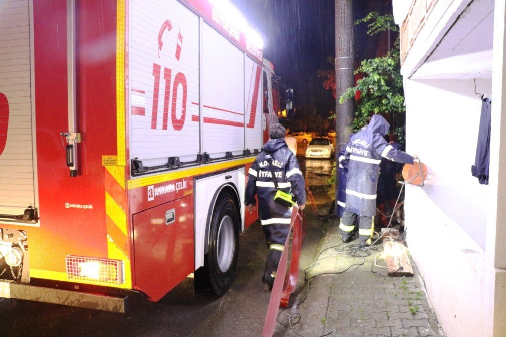 Sahur Sofrasında Sele Yakalandılar