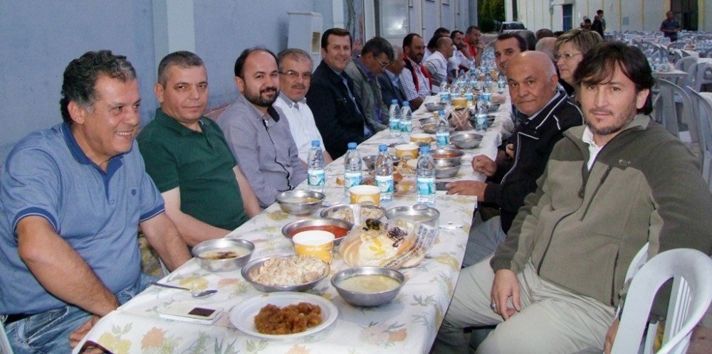 Gökce’den Muhtarlar Ve Personele İftar Yemeği