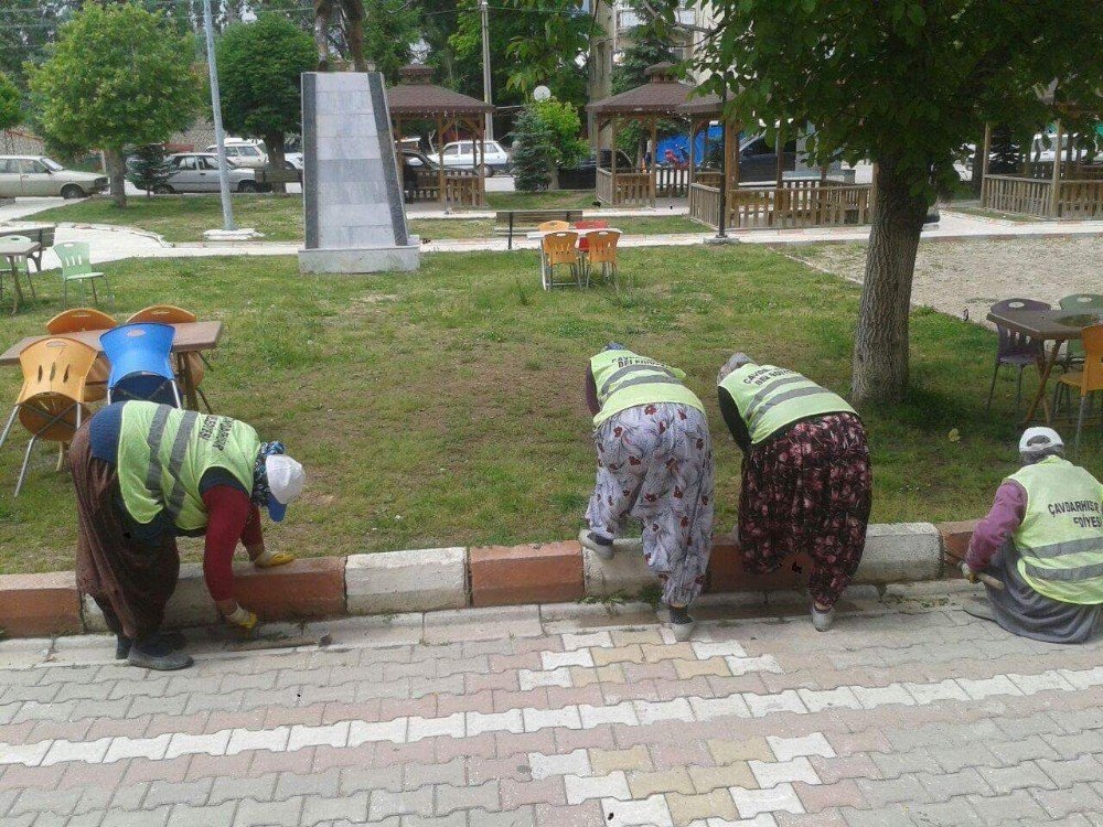 Çavdarhisar’da Bayram Öncesi Temizlik