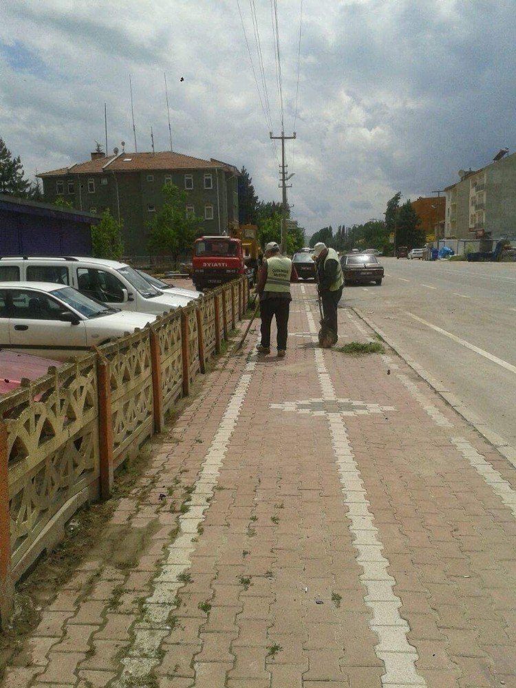 Çavdarhisar’da Bayram Öncesi Temizlik