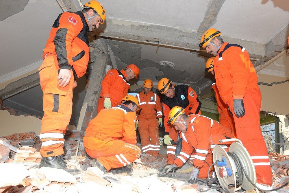 Yıldırım Belediyesi Afet Yönetim Planını Devreye Soktu