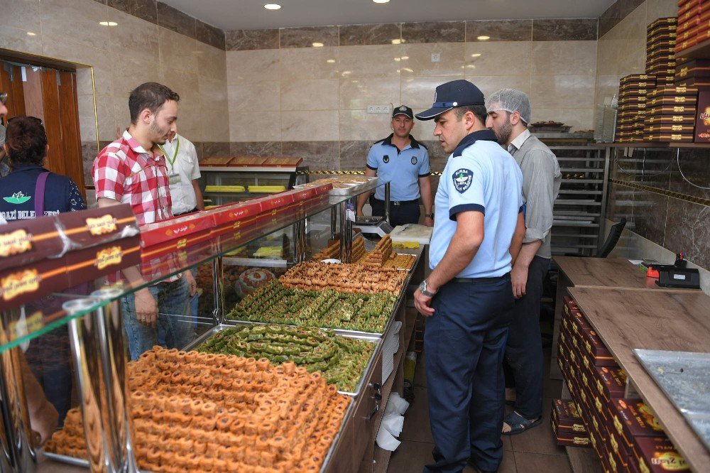 Bursa’da Bayram Öncesi Zabıtadan Tatlı İmalathanelerine Baskın