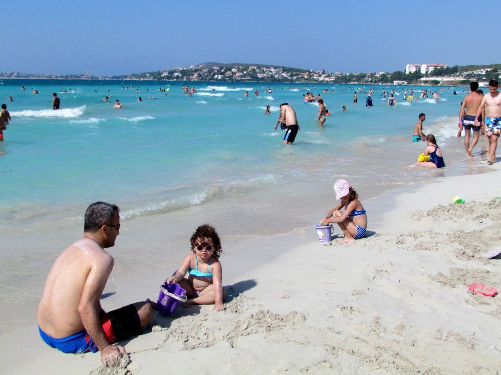 Çeşme’de Deniz Sonuçları Temiz Çıktı