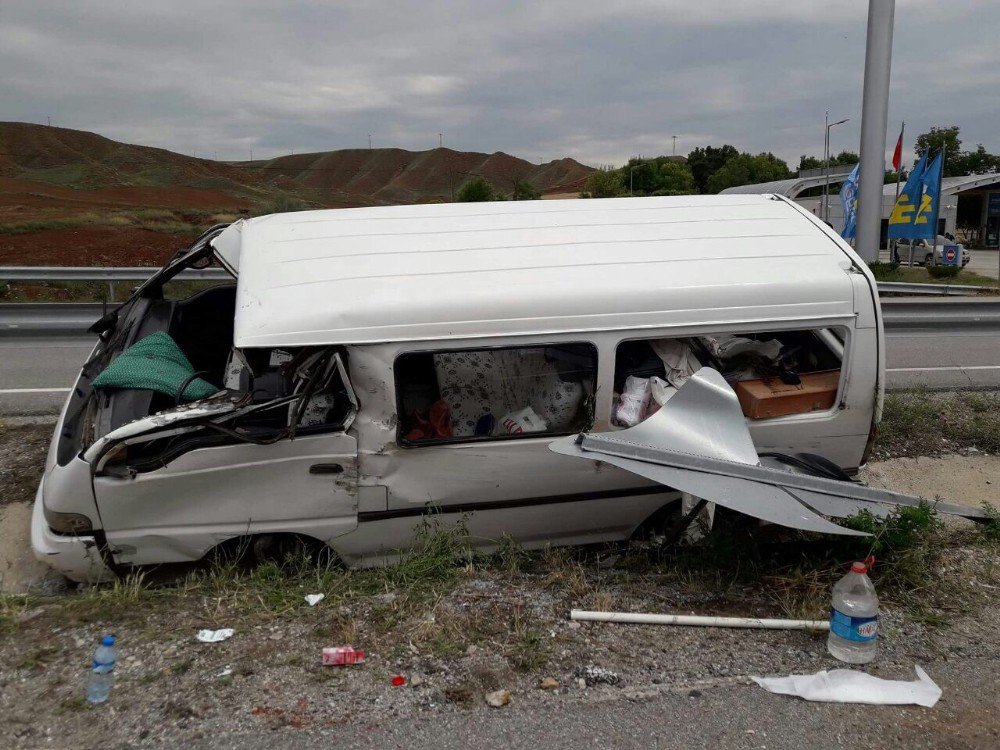 Çorum’da Trafik Kazası: 4 Yaralı