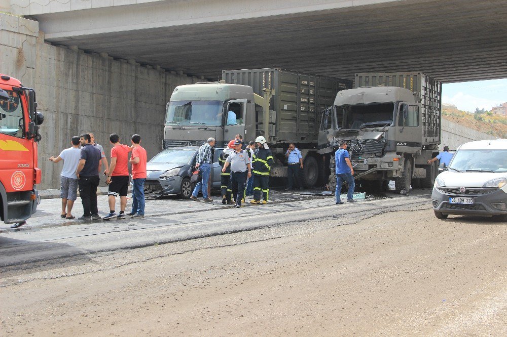 Gaziantep’te Askeri Konvoyda Kaza: 1 Asker Yaralı