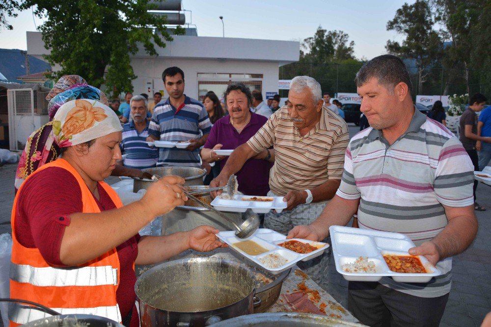 Köyceğiz’de 3 Bin Kişi ’Gönül’ Sofrasında Buluştu