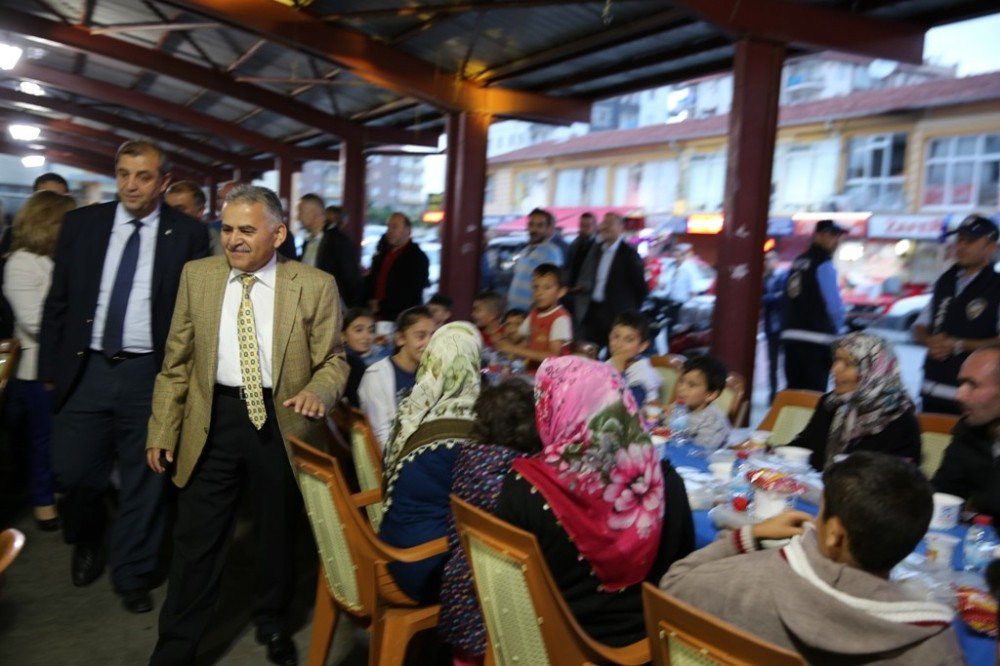 Başkan Büyükkılıç, "Melikgazililerin Birlik, Beraberliğini Pekiştiriyoruz"