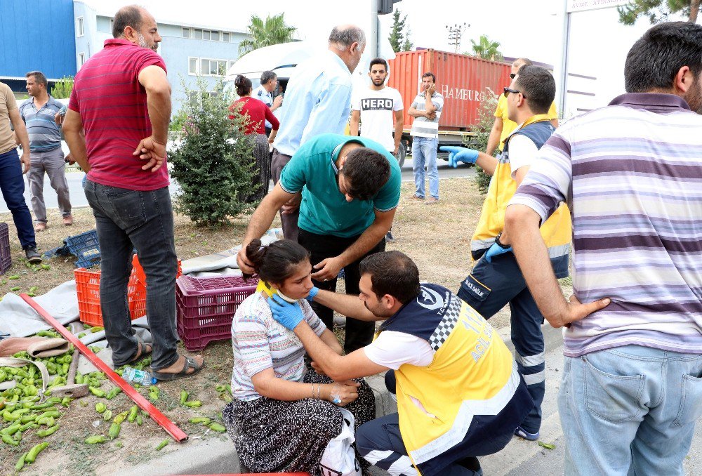 Tarım İşçilerini Taşıyan Kamyonet Kaza Yaptı: 3 Ölü, 5 Yaralı