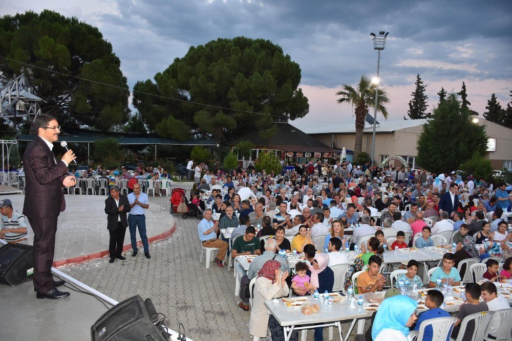 Şehzadeler Belediyesinden Karaoğlanlı’da İftar