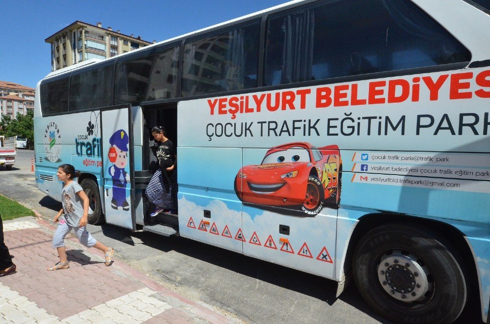 Kur’an Kursu Öğrencilerine Trafik Eğitimi