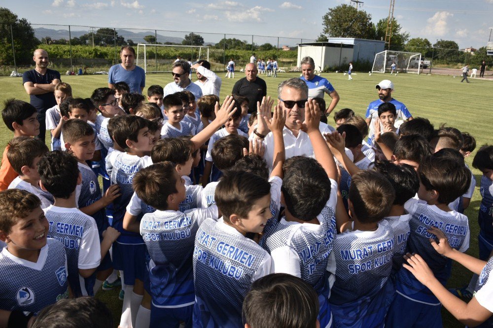 Başkan Çerçi, Minik Futbolcularla Buluştu