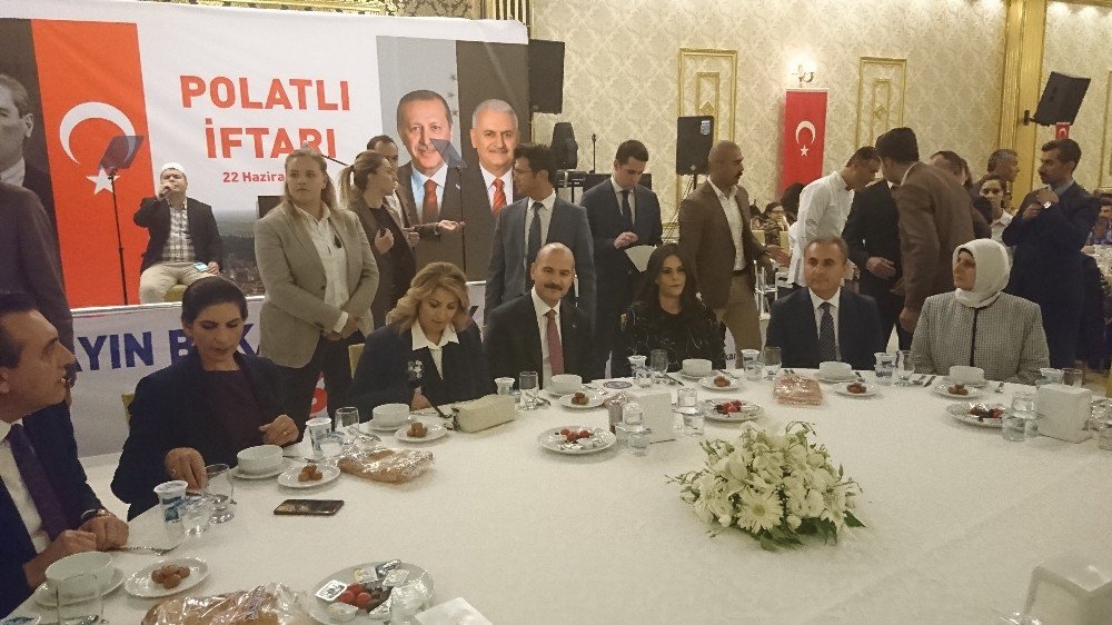 Polatlılılar Ak Parti Polatlı İlçe Teşkilatının İftar Yemeğinden Bir Araya Geldi